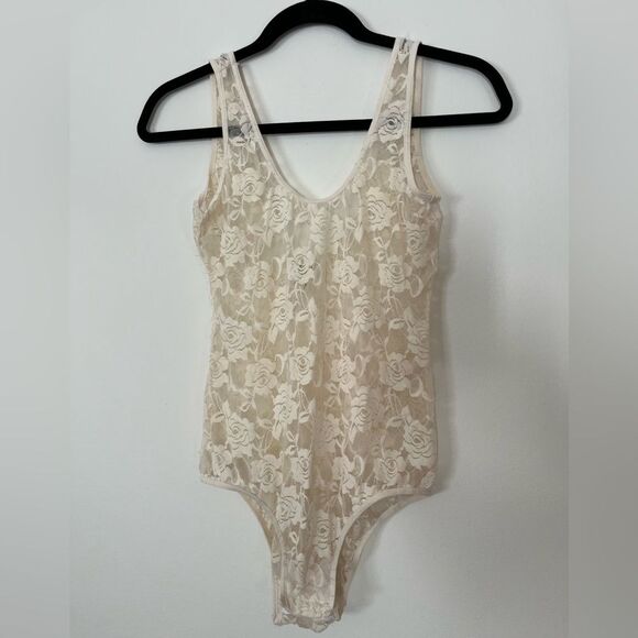 ASOS Delicate Ivory Floral Lace V-Neck Bodysuit,  size XS - Picture 1 of 9